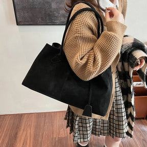 Bolsa Feminina de Camurça Safira SF297