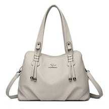 Bolsa Feminina de Couro Legítimo Safira SF582