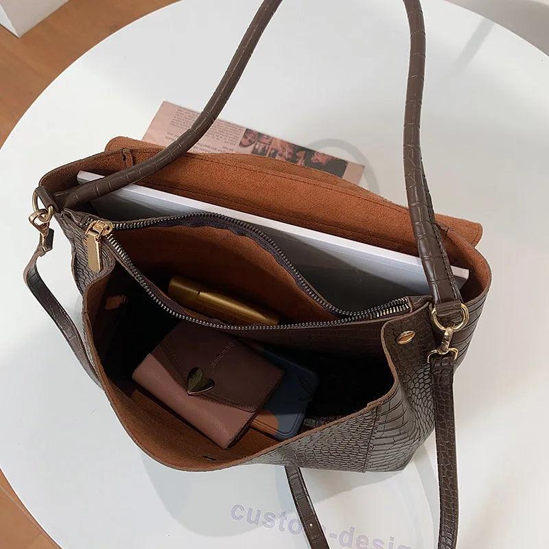 Bolsa Feminina de Couro Legítimo Safira SF777
