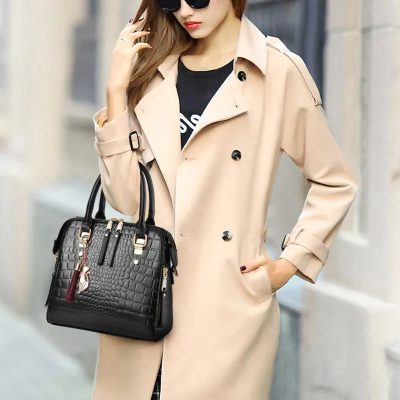 Bolsa Feminina de Couro Legítimo Safira SF286