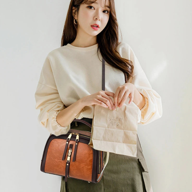 Bolsa Pequena em Couro Legítimo - Safira SF421