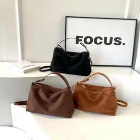 Bolsa Feminina de Camurça Safira SF618
