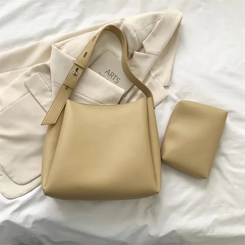 Bolsa em Couro Legítimo + Necessaire Safira SF582