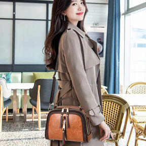Bolsa Pequena em Couro Legítimo - Safira SF421