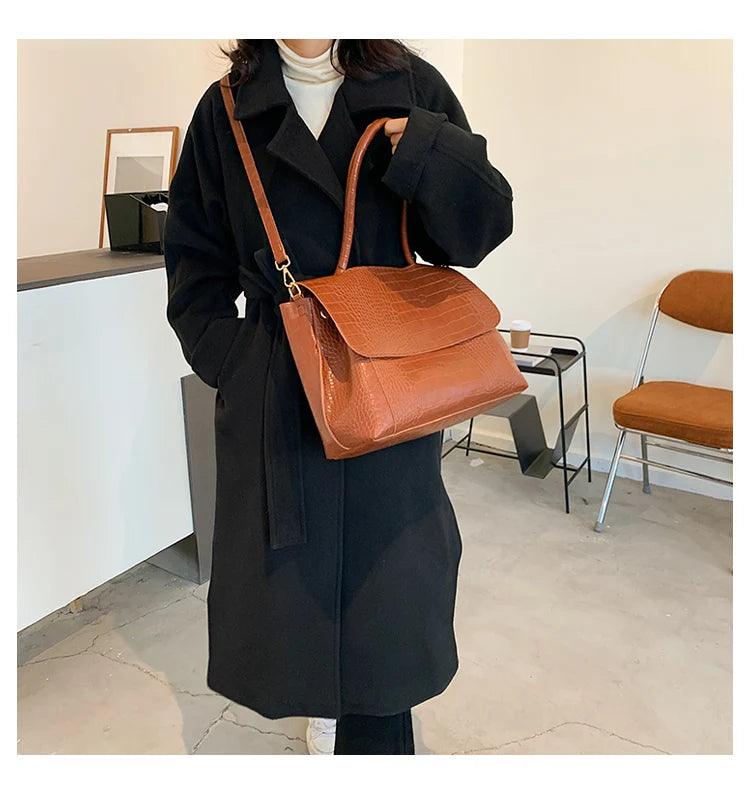 Bolsa Feminina de Couro Legítimo Safira SF777