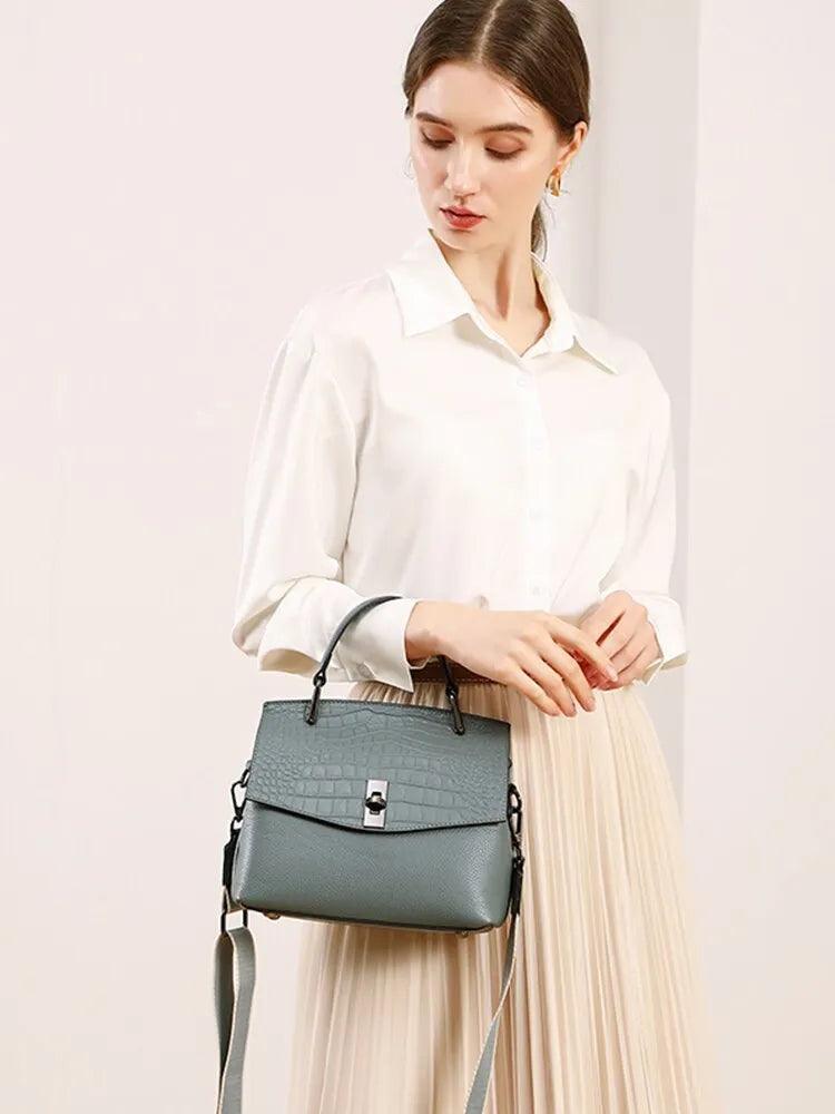 Bolsa Feminina de Couro Legítimo Safira SF217