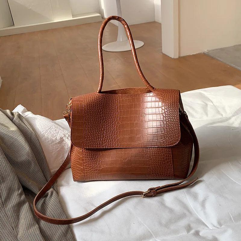 Bolsa Feminina de Couro Legítimo Safira SF777