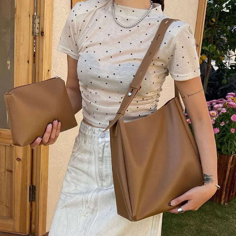 Bolsa em Couro Legítimo + Necessaire Safira SF582