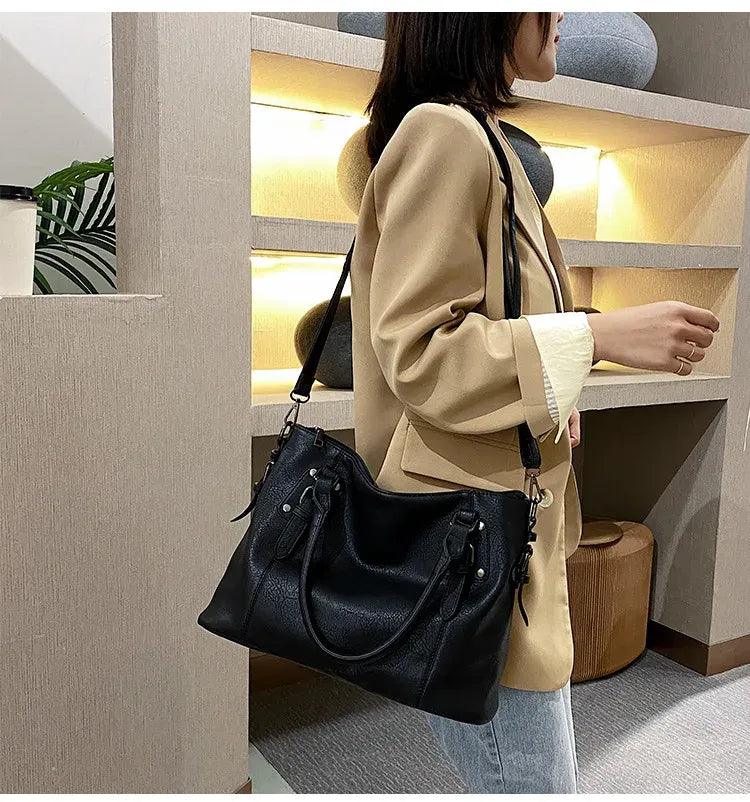 Bolsa Feminina de Couro Legítimo Safira SF468