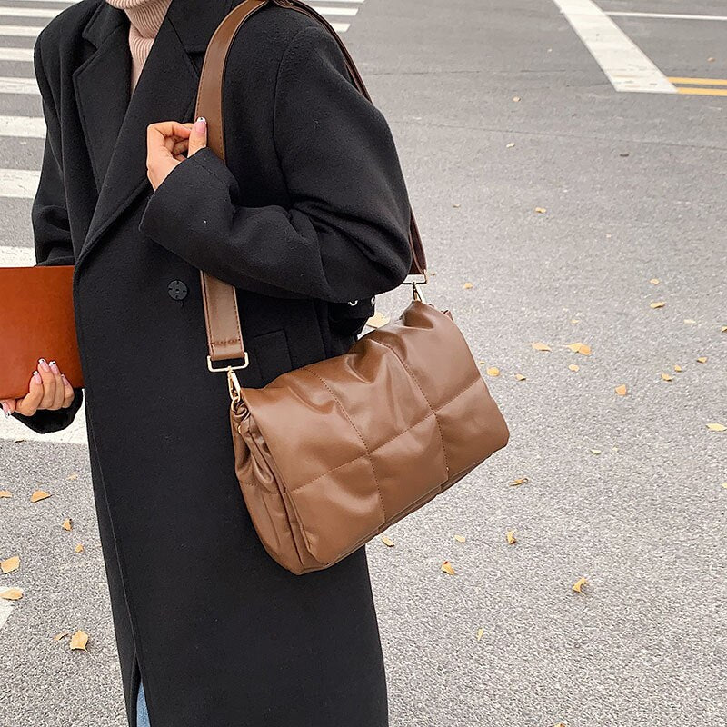 Bolsa Feminina de Material Sintético Safira SF812
